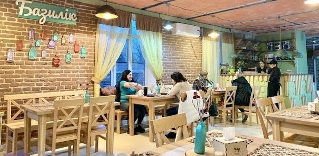 I У Львові почало роботу соціальне кафе “Базилік”